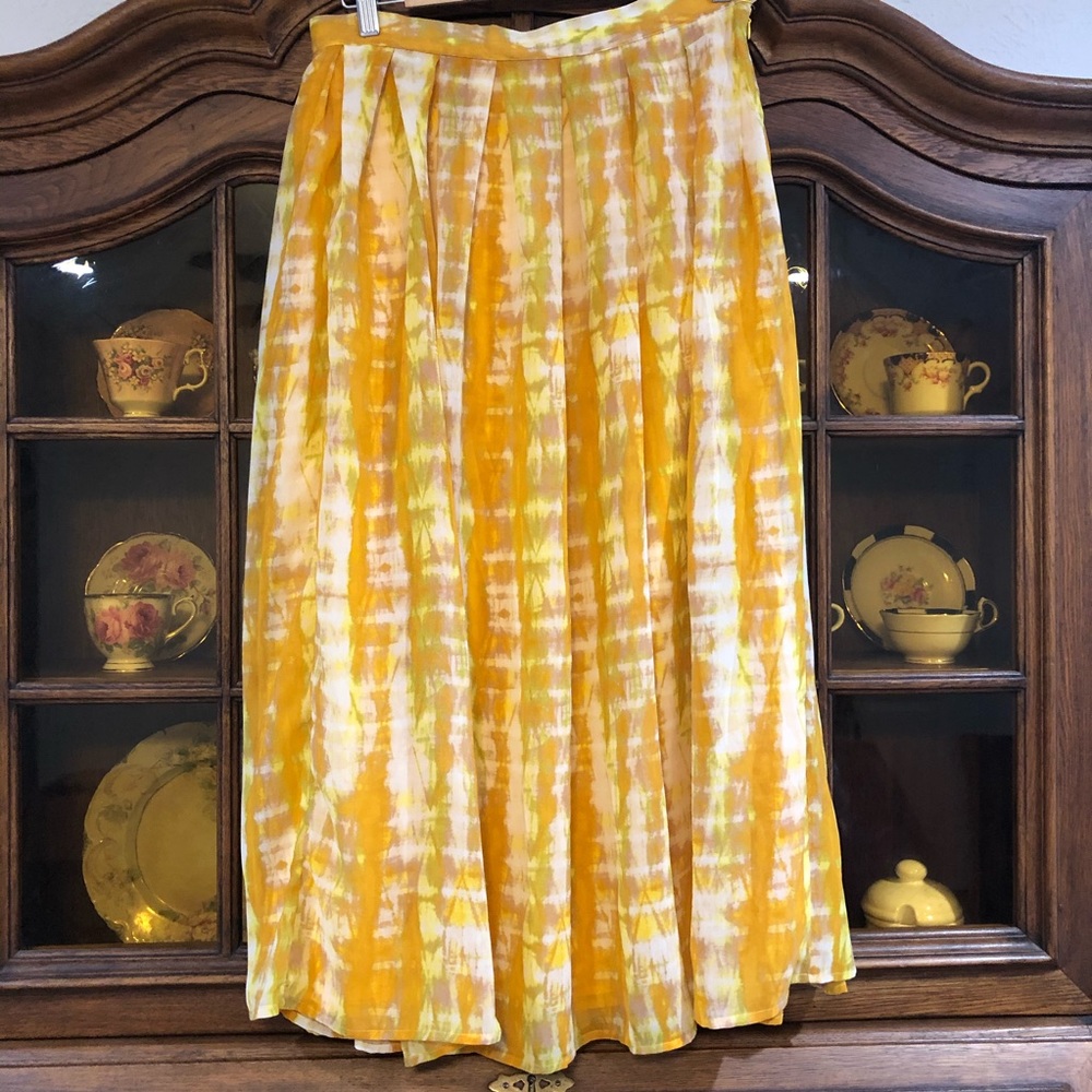 NWOT Yellow MIDI Skirt Tie Die